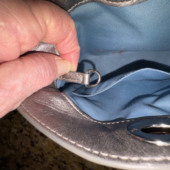 COACH SILVER WRISTLET - Picture 7 of 7